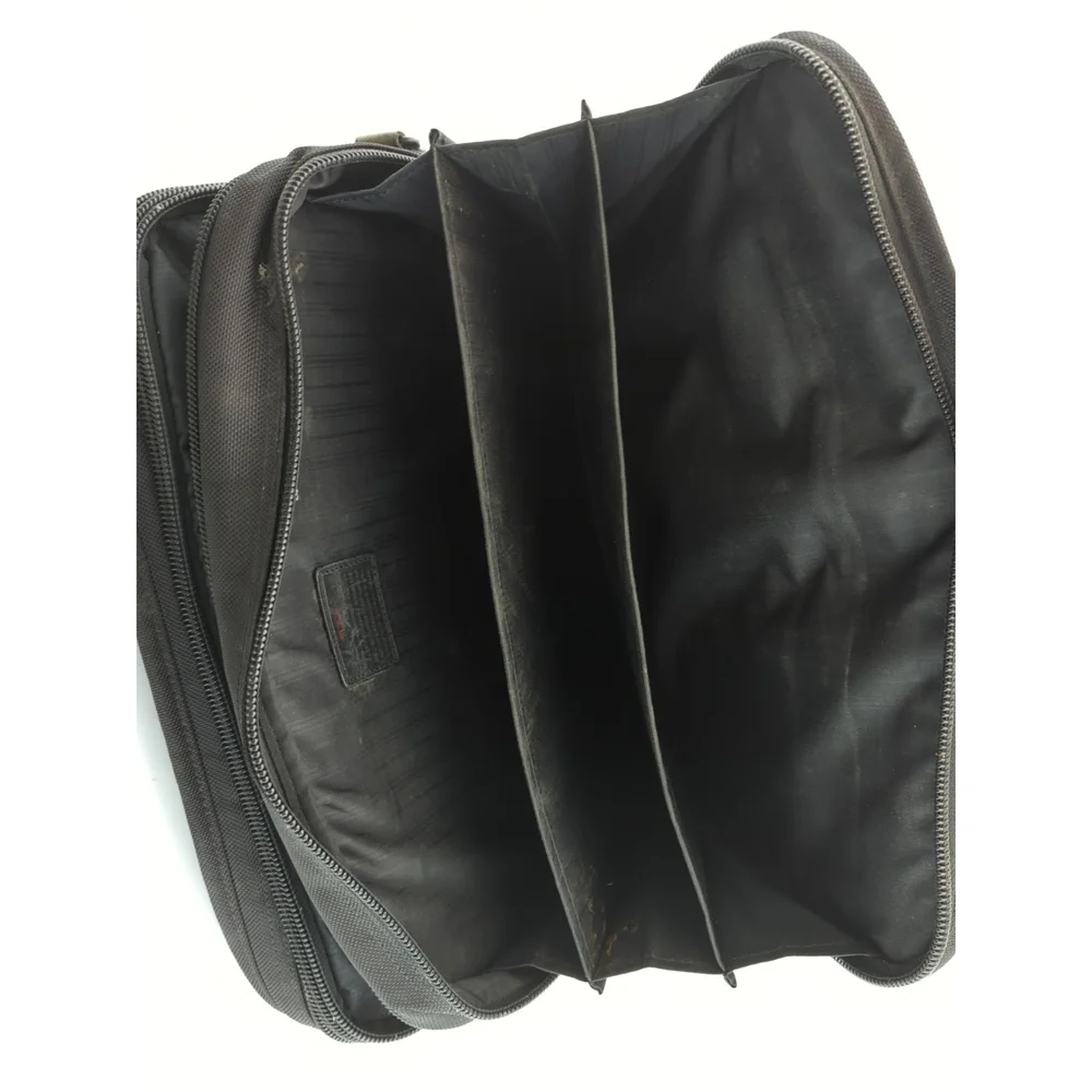 Tumi Alpha 2 15 inch Laptop Briefcase - Black
